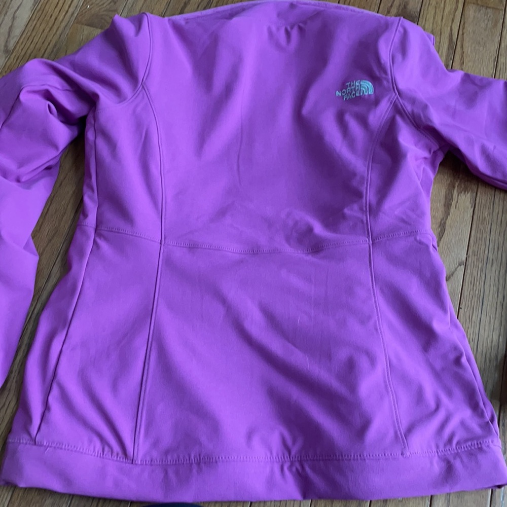 Like New North Face Fall Jacket - image 6